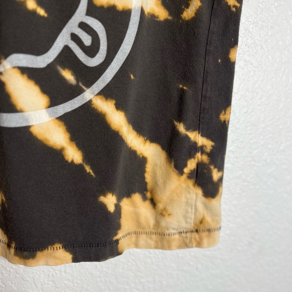 DIY Bleach Dyed Gap Nirvana Graphic Tee - Picture 6 of 8